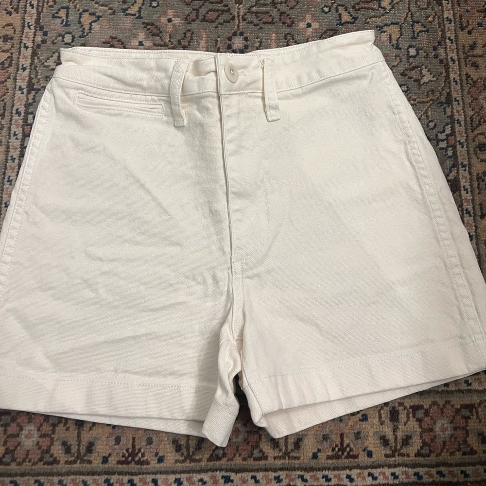 Madewell front pocket shorts - size 24
